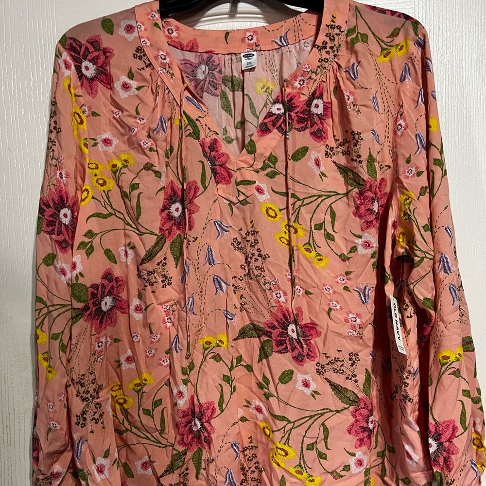 NWT Old Navy blouse pink with flowers XXL